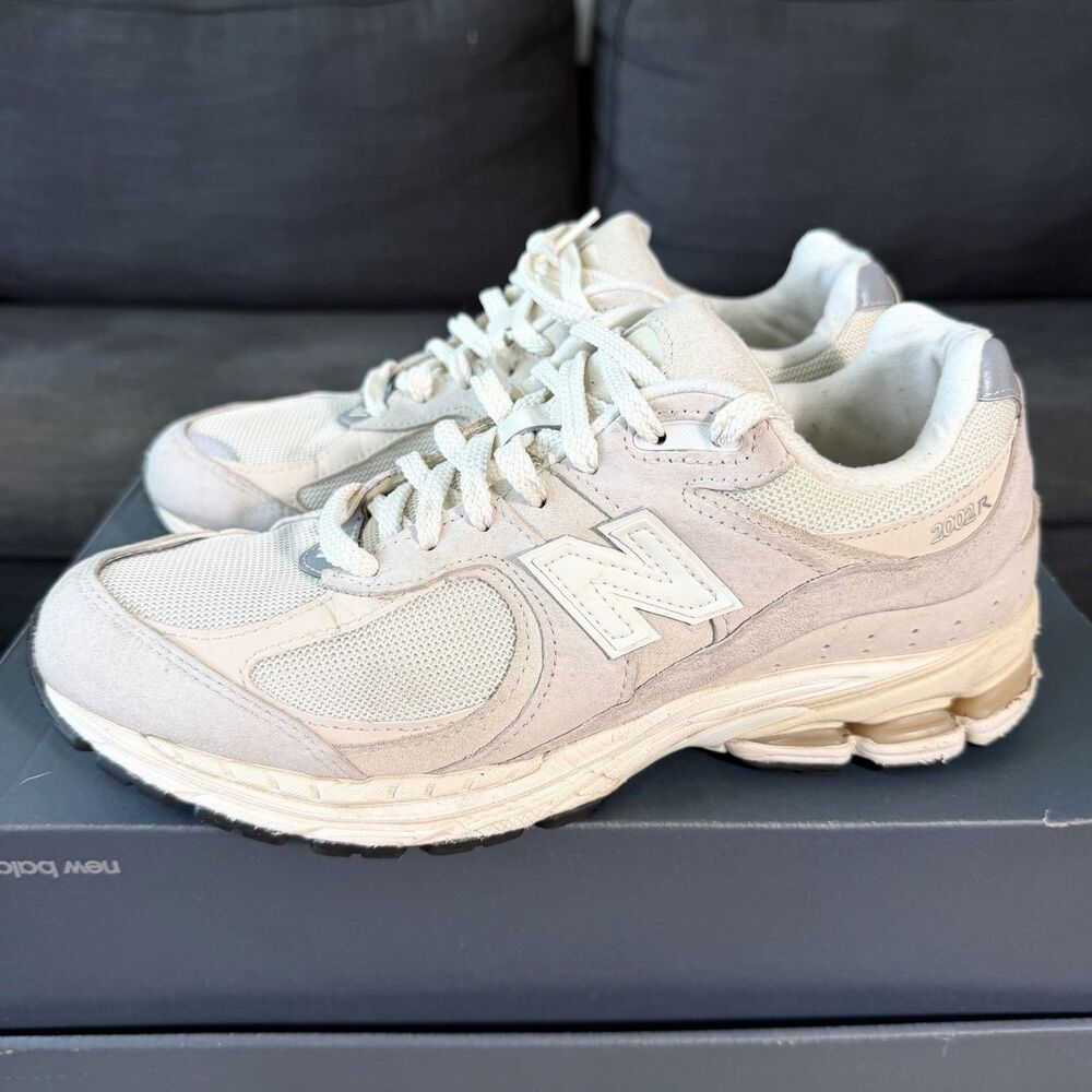 New Balance 2002R Calm Taupe Angora Suede Beige Shoes Mens Size 9.5